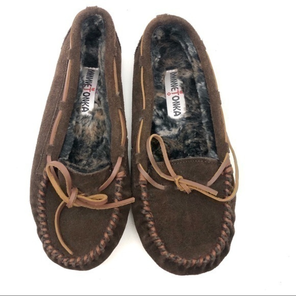 Minnetonka brown leather moccasin slipper fur